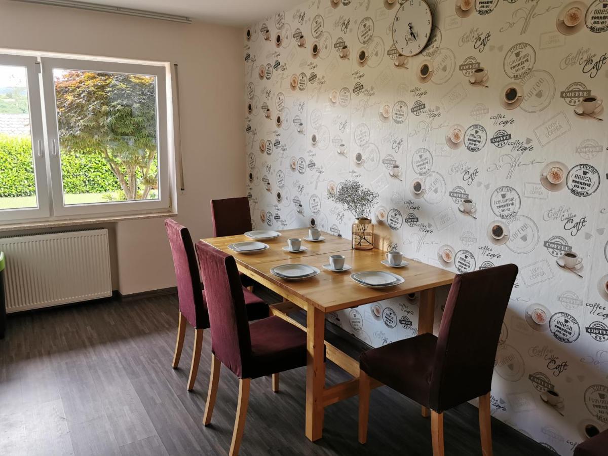 Gemuetliche 90 Qm Wohnung In Saarburg, Zentral Gelegen, Garten Mit Aussicht, Separater Eingang מראה חיצוני תמונה