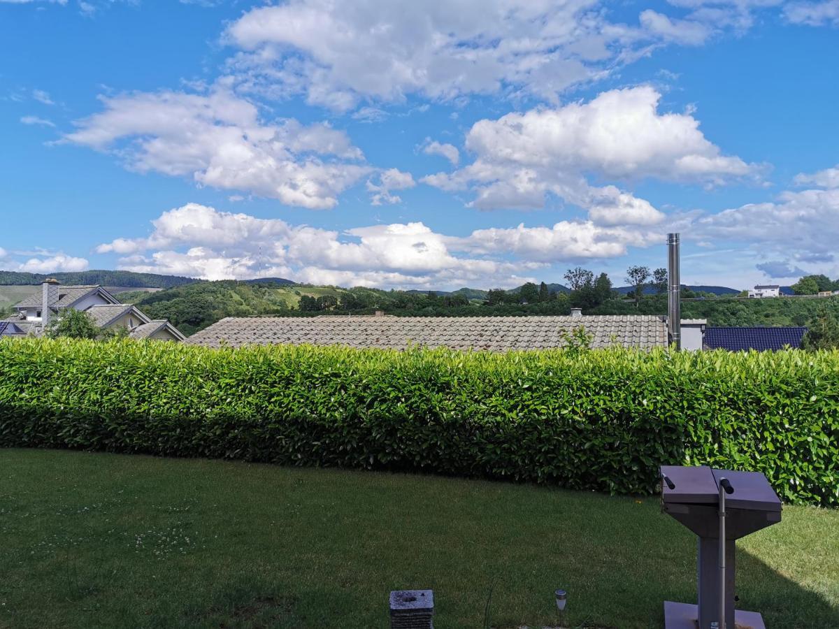 Gemuetliche 90 Qm Wohnung In Saarburg, Zentral Gelegen, Garten Mit Aussicht, Separater Eingang מראה חיצוני תמונה